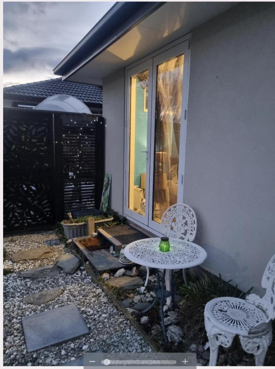 Banbury Deluxe With Spa Bath! Private Courtyard! Квінстаун Екстер'єр фото